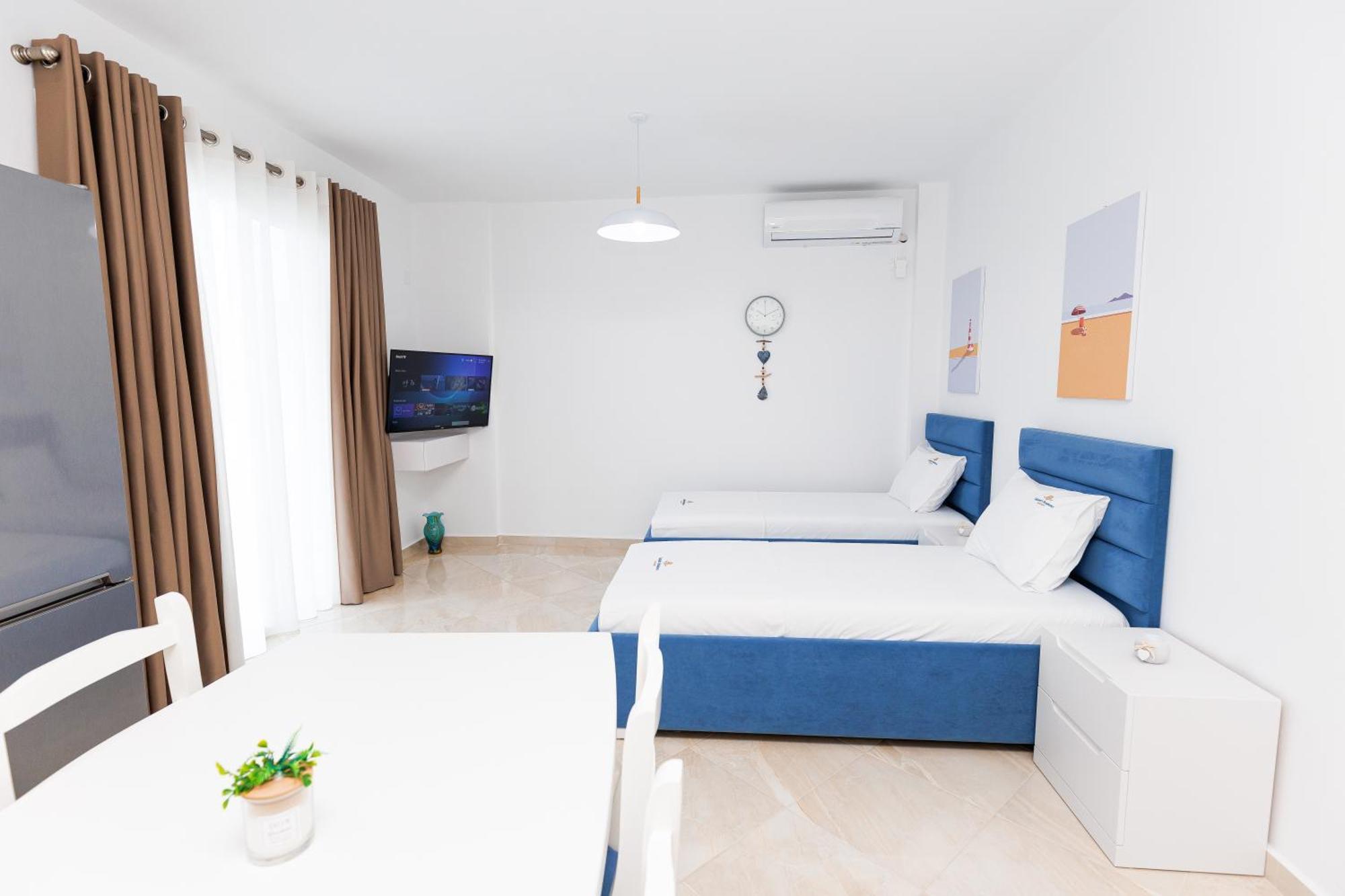 Apartment Captain's