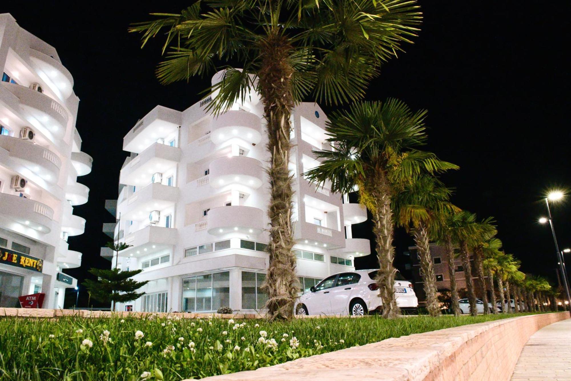 Captain's * Ksamil